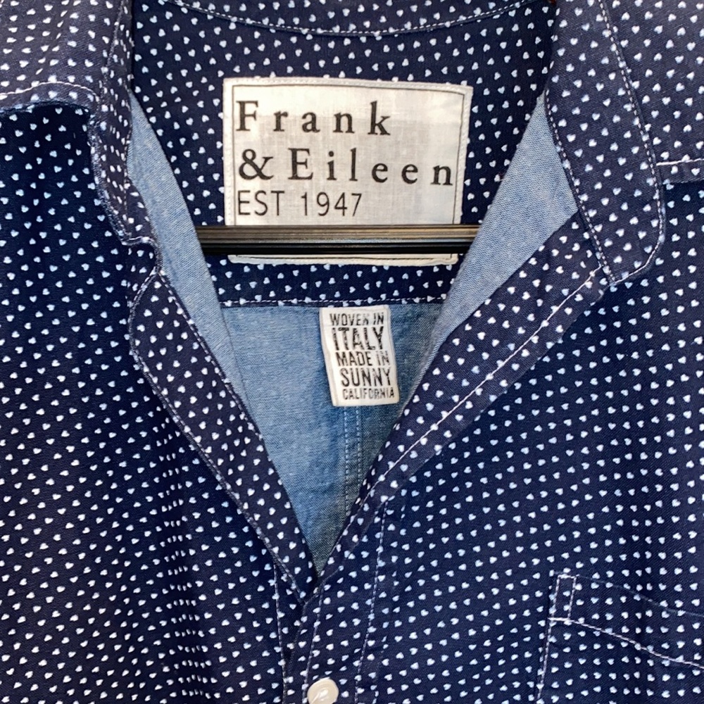 FRANK & EILEEN Barry Button Down